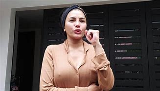 Nikita Mirzani Sudah Ditahan Sebelum Sidang Hari Ini